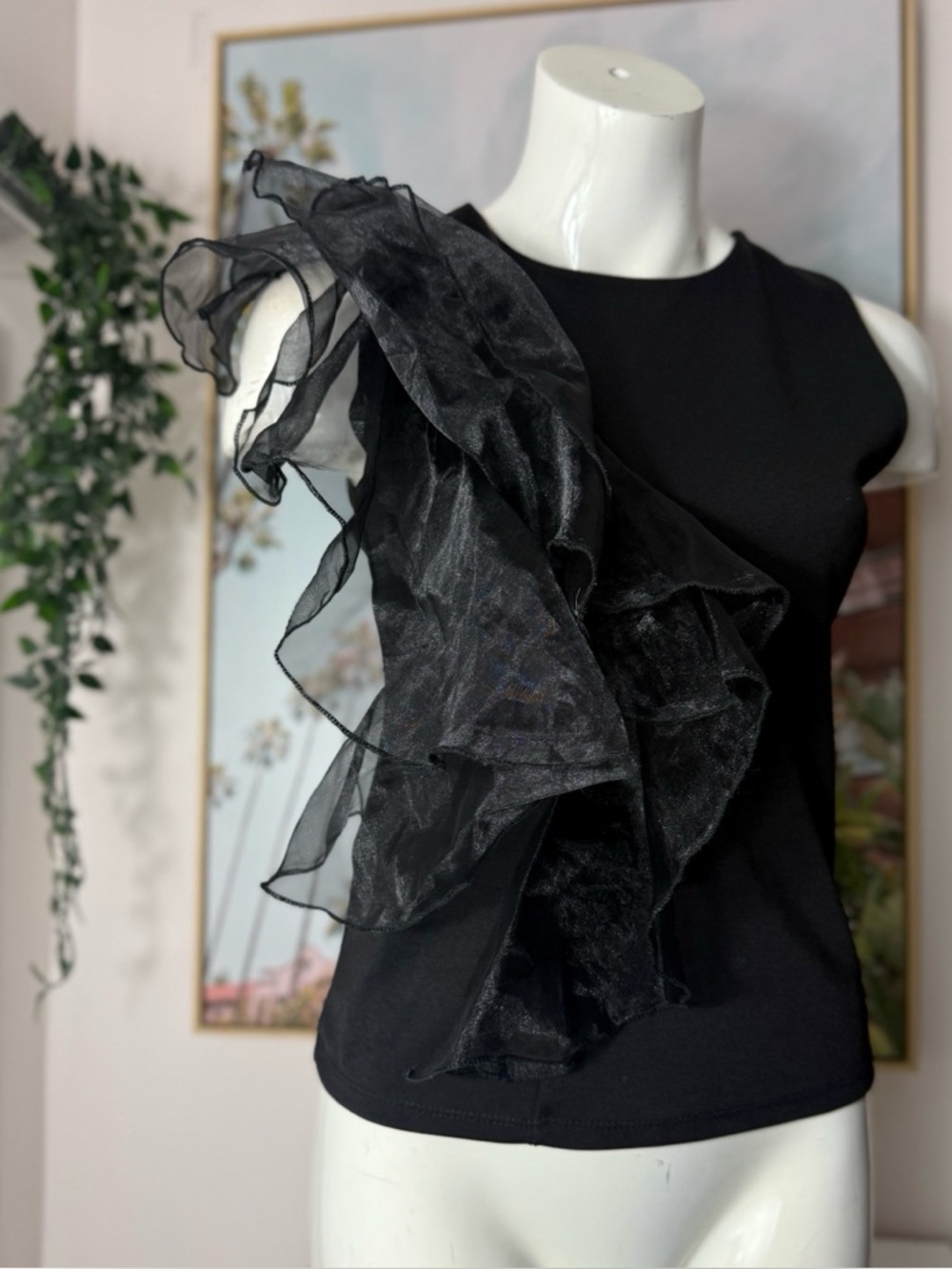 River Island Black Ruffle Shoulder Top One Shoulder Statement Sleeveless Small 4